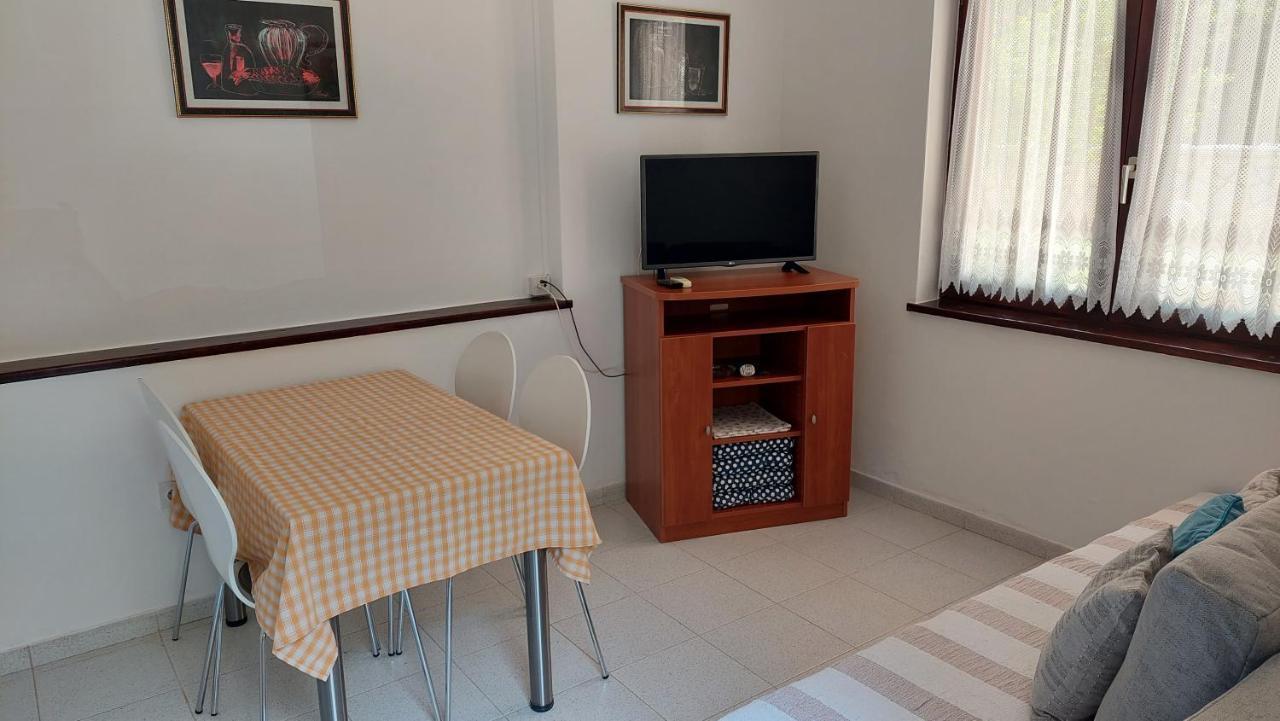 Apartment Oriana Rovinj Bagian luar foto