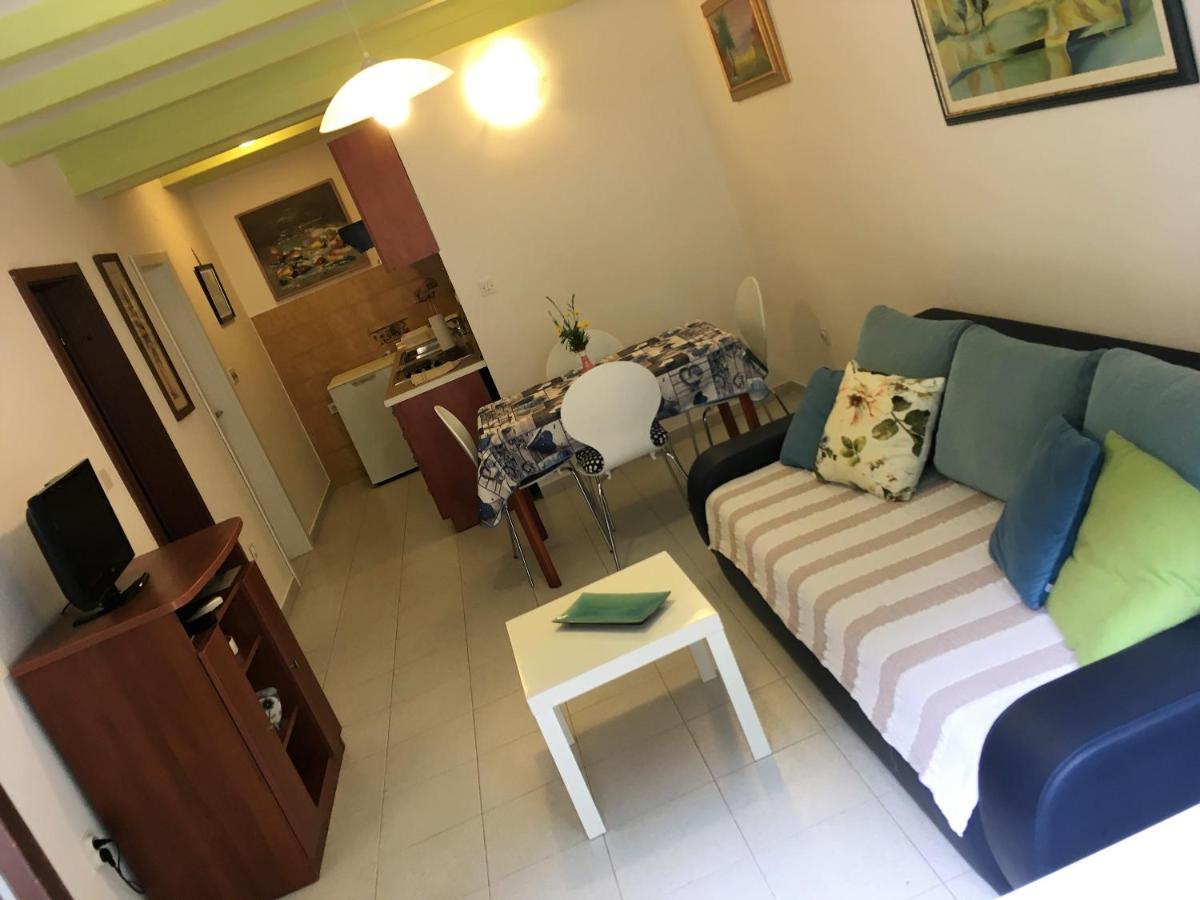 Apartment Oriana Rovinj Bagian luar foto